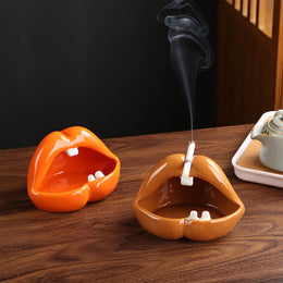 Lips Ashtray – Creative Nordic Desktop Decor – 004_34b08329-43b0-42d0-acae-b7e094b269eb.jpg