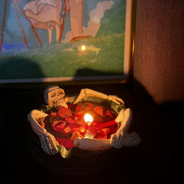 Skull Candle & Ashtray – Creative Aromatherapy Decor for Halloween & Home – 007_ed67b2ee-2690-4f19-8a25-b7ac04206d4a.jpg