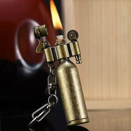 Vintage Flint Lighter – Unique Shape Keychain EDC – 05_b092c1e0-65bb-4e07-b06f-e2fe39202362.jpg