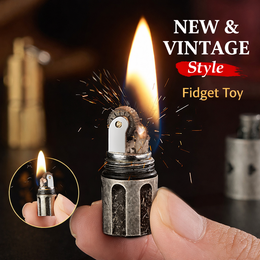 Vintage Mini Lighter Keychain – Kerosene Flint EDC – PKL005PortableKeroseneLighters_2.png